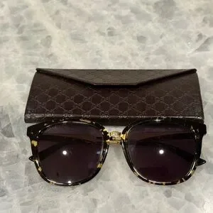 Gucci Brown Sunglasses Fashion-Forward Accessories Gucci | Accessories | Gucci Brown Sunglasses Fashionforward  main image 2